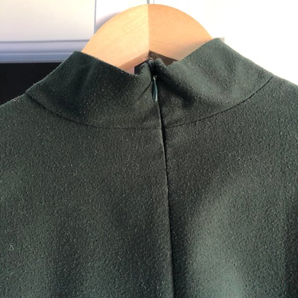 Babaton Aritizia Blair Green Mock Neck Flannel Blouse - Picture 2 of 4